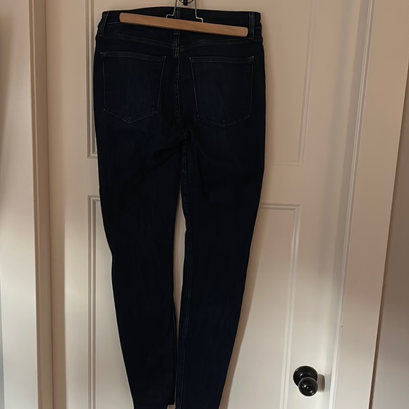 Dark Silver jeans EUC - Picture 1 of 3